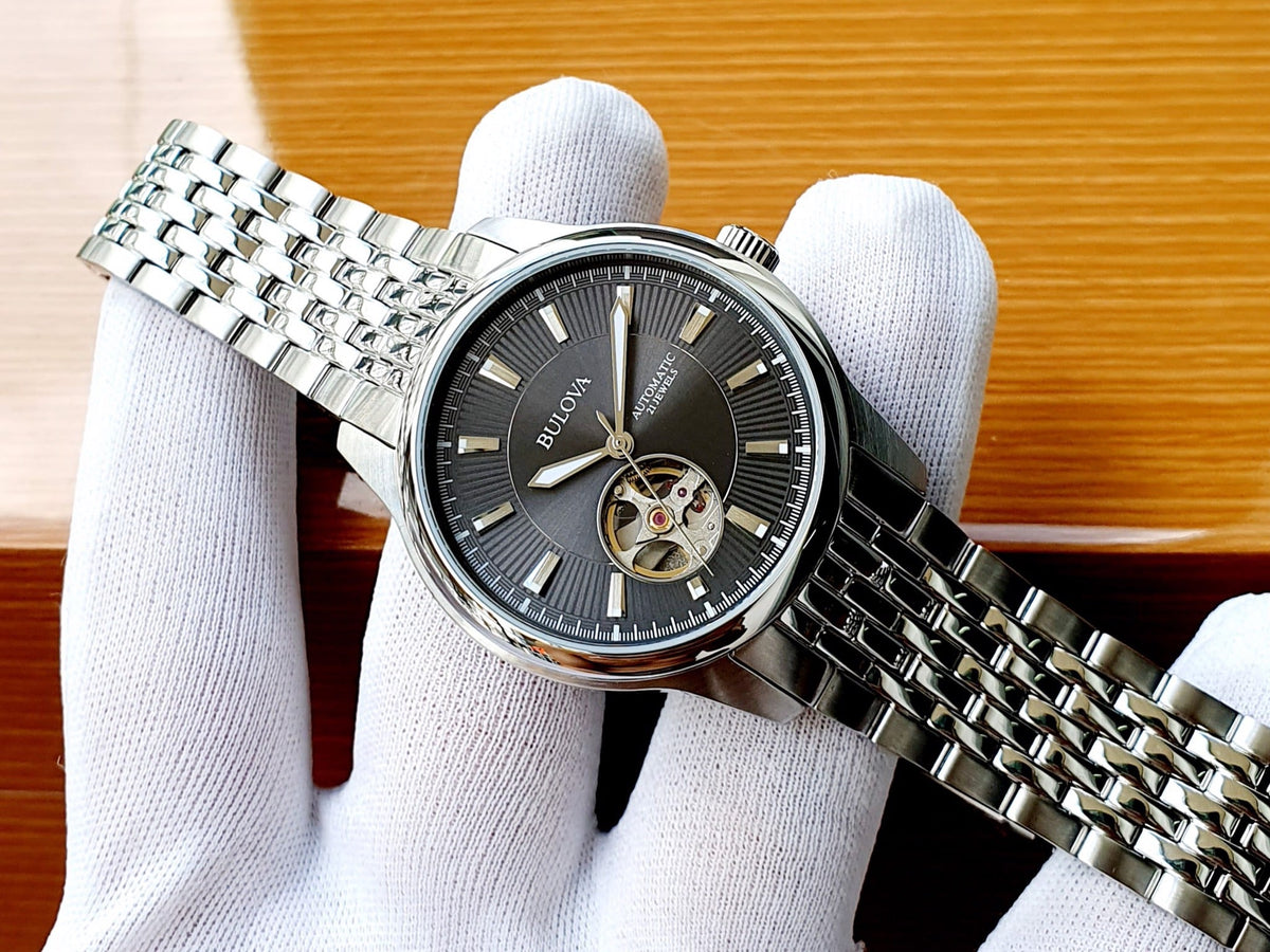 Bulova Classic Skeleton de hombre pulsera de acero inoxidable – 96A190