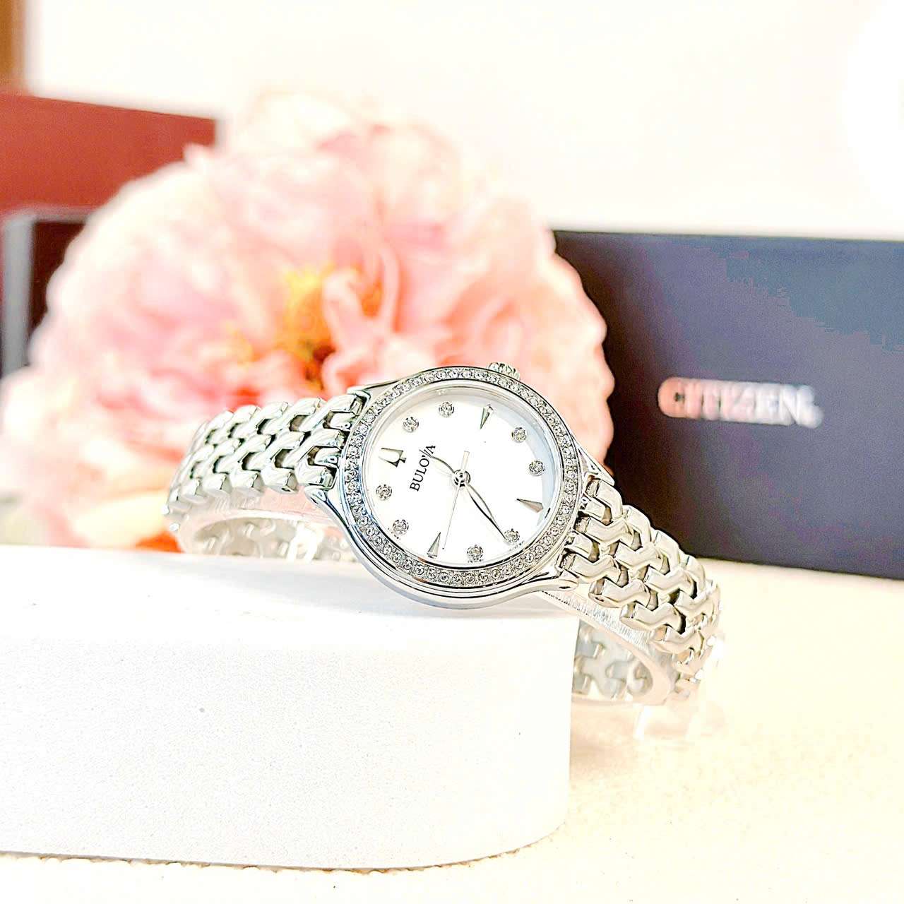 Bulova Crystal de dama pulsera de metal 29 mm – 96L312