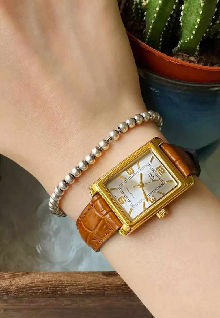 Casio de dama pulsera de piel – LTP-1234GLL-7A