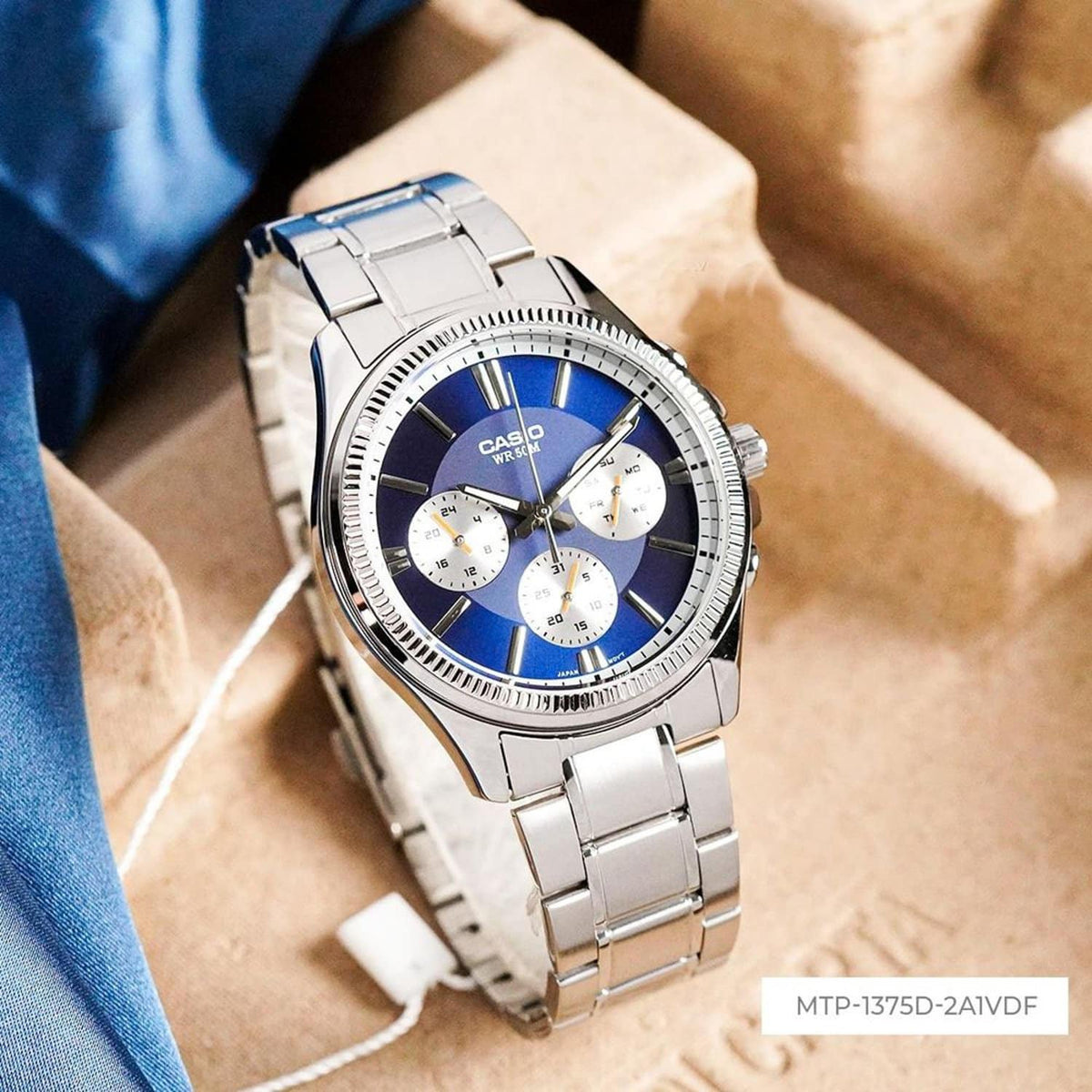 Casio Análogo para Caballero con Pulsera de Metal Inoxidable – MTP-1375D-2A1V