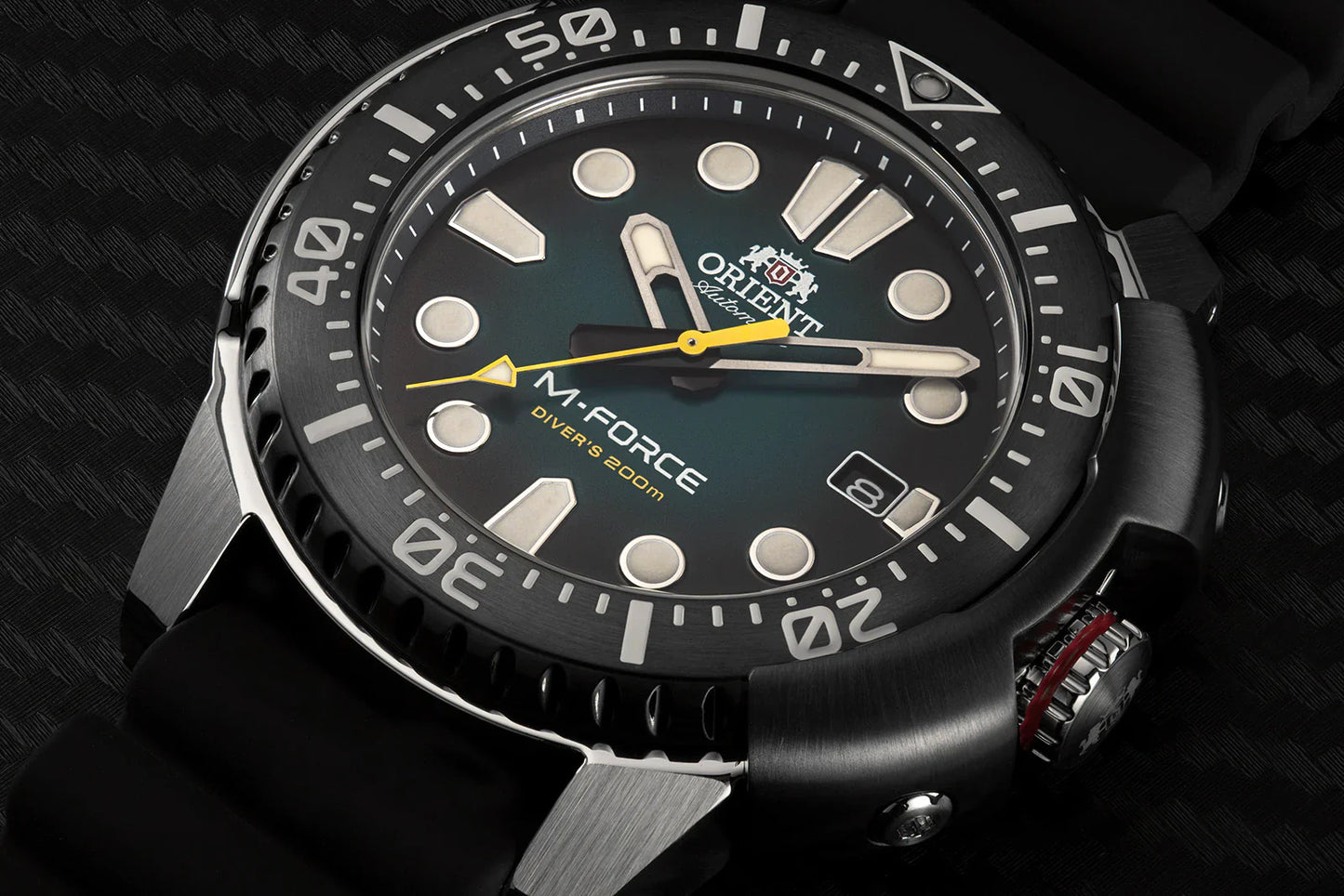 Orient M-Force de caballero pulsera de resina – RA-AC0L04L