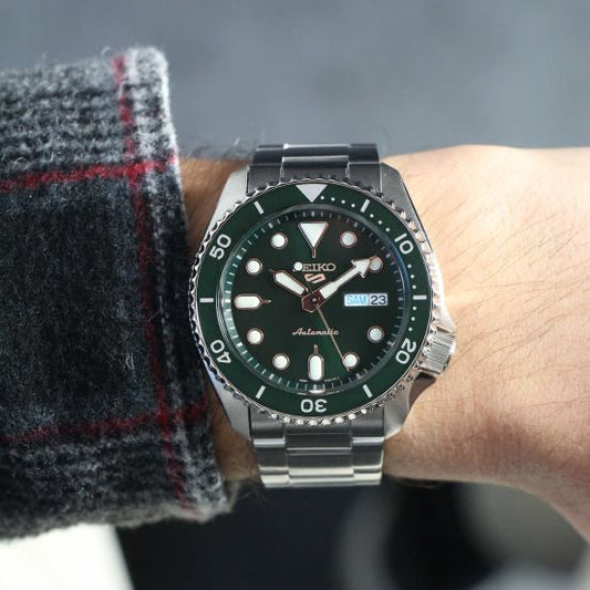 Seiko 5 Sport Automático Correa de Acero Inoxidable – SRPD63K1