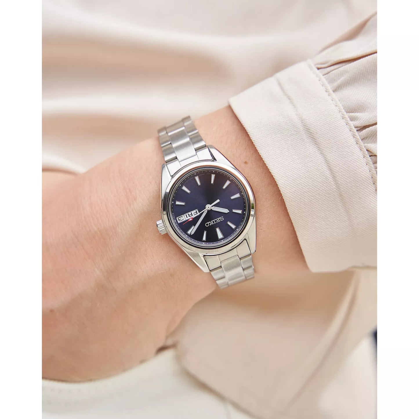 Seiko Classic de dama banda de metal 30 mm – SUR353P1