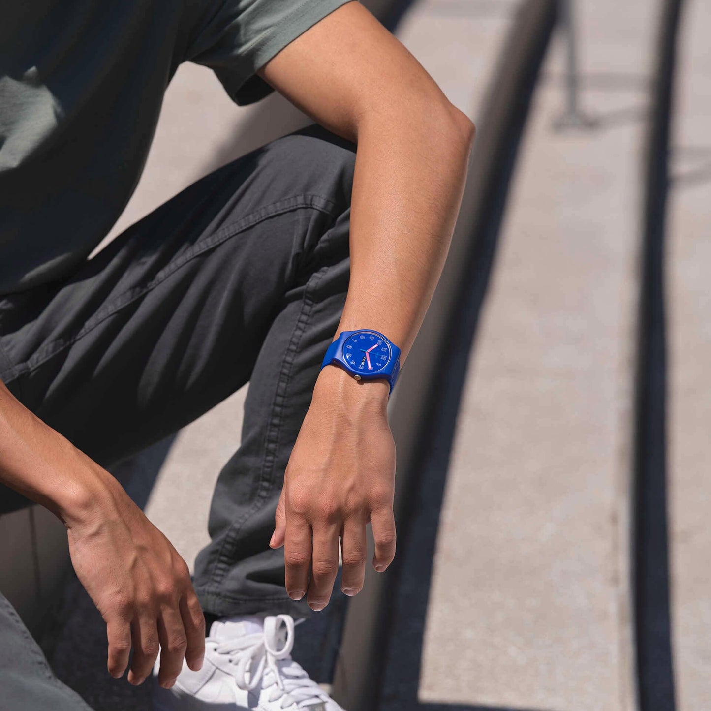 Swatch Cobalt Disco de hombre pulsera de resina – SO29N705