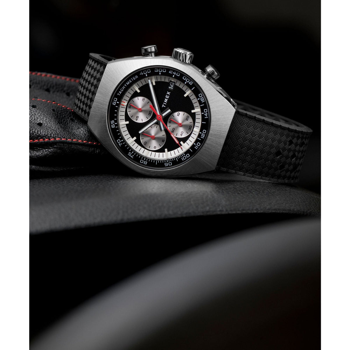 Timex Legacy Tonneau de caballero pulsera de resina – TW2W64500