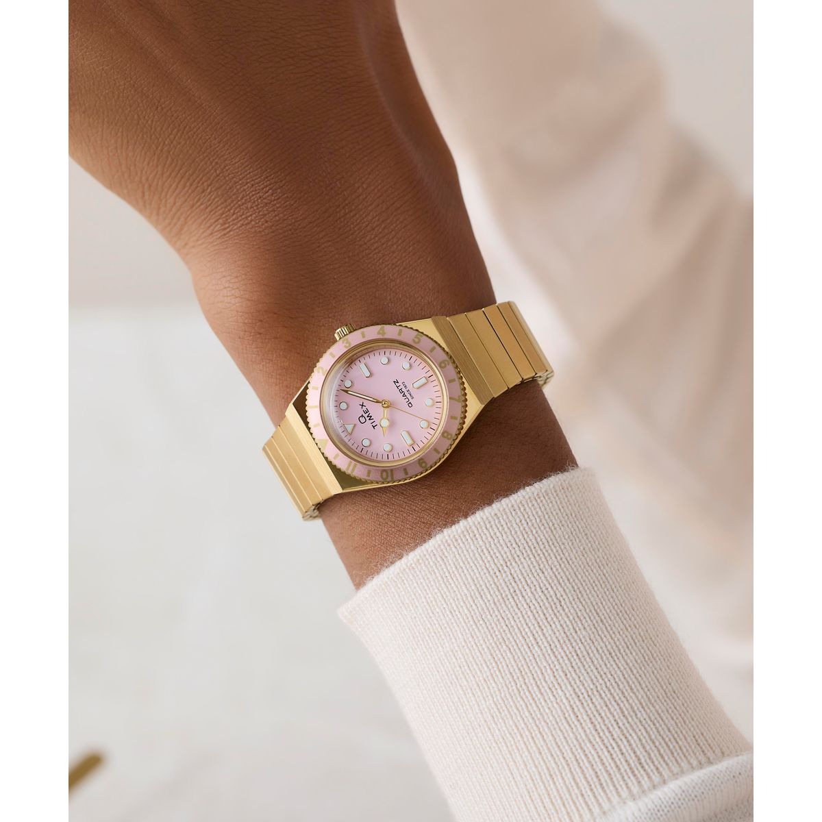 Timex Q Mini de dama pulsera de metal – TW2Y57400