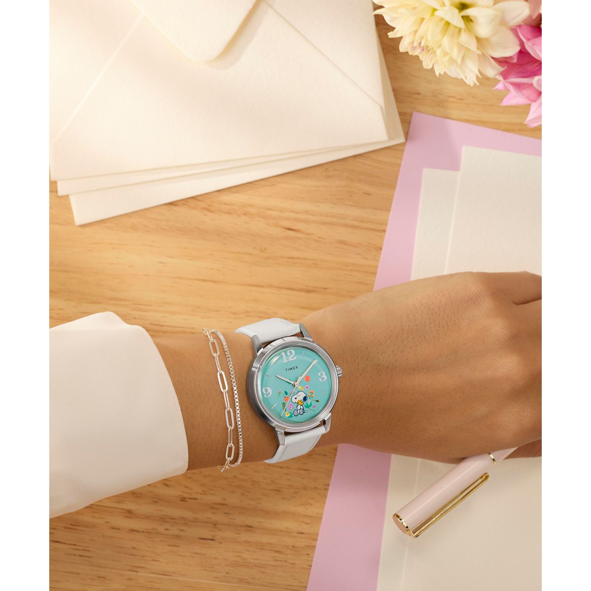 Timex Marlin Snoopy de mujer correa de cuero – TW2Y68800