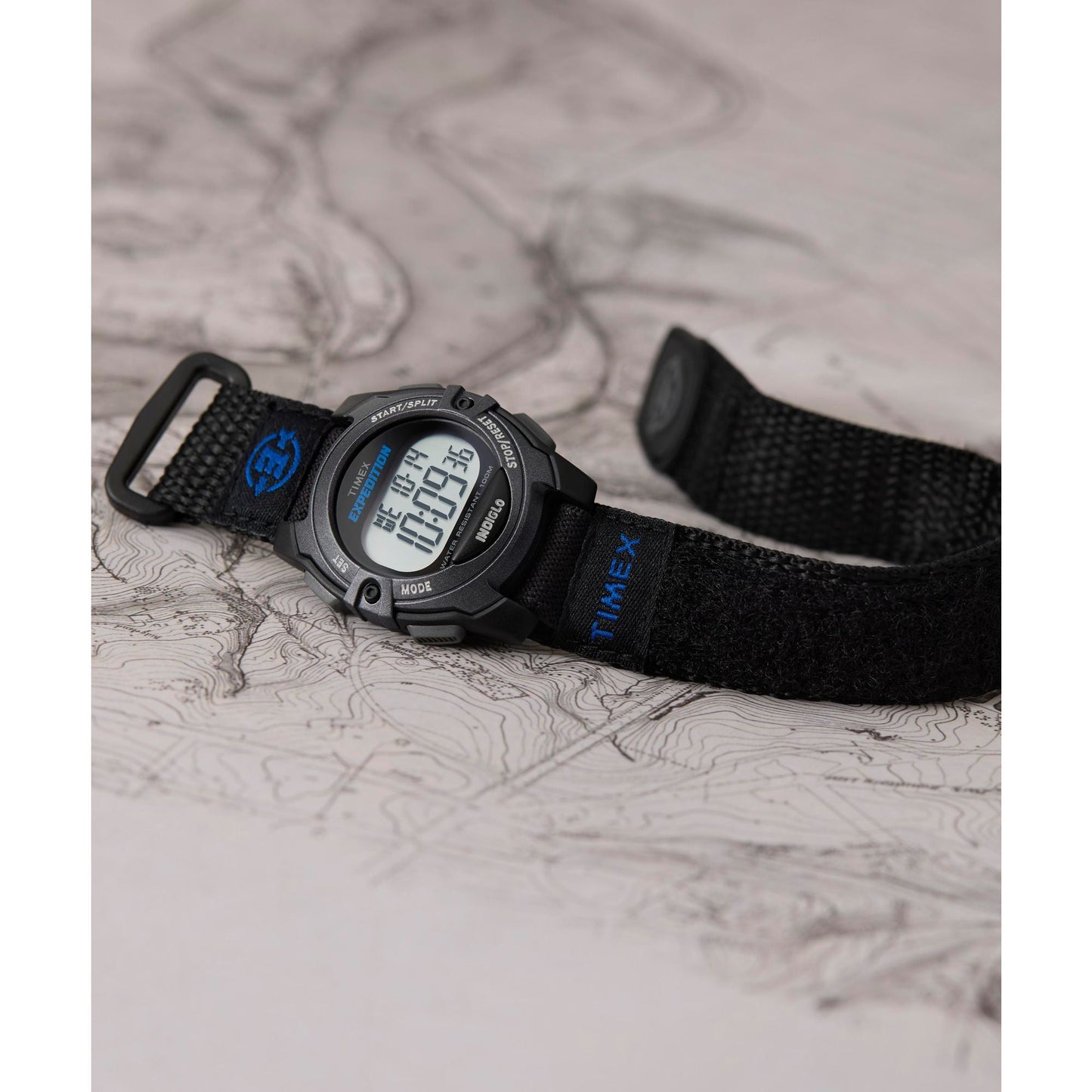 Timex Expedition Unisex pulsera de tela 33 mm – TW4B02400