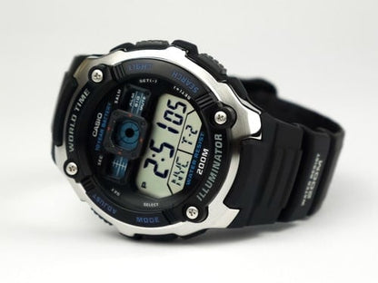 Casio para Hombre, Illuminator Hora Mundial 10 Años de Batería – AE-2000W-1AV