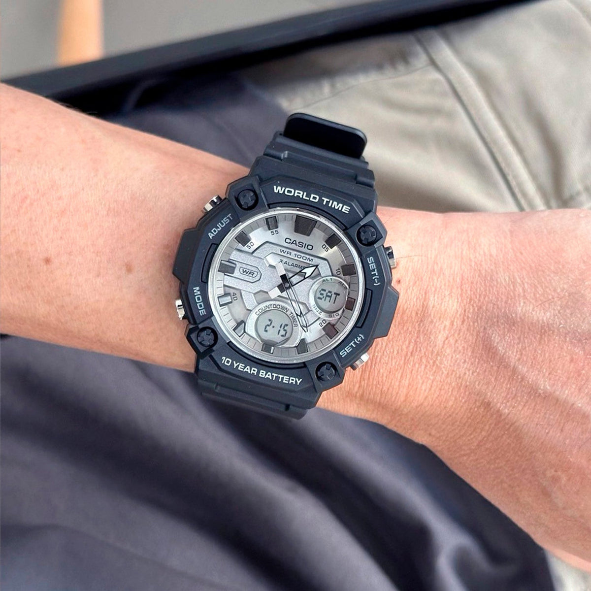 Casio de hombre pulsera de resina 10 años de batería – AEQ-120W-7AV