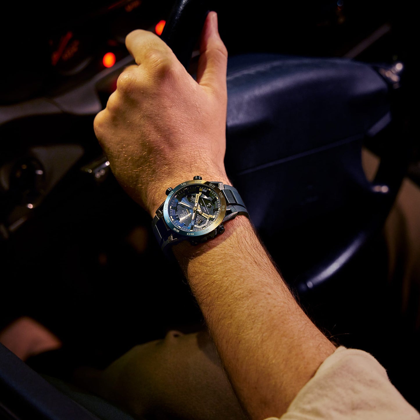 ECB-2000NP-1A Reloj Edifice Sospensione de caballero pulsera de silicona