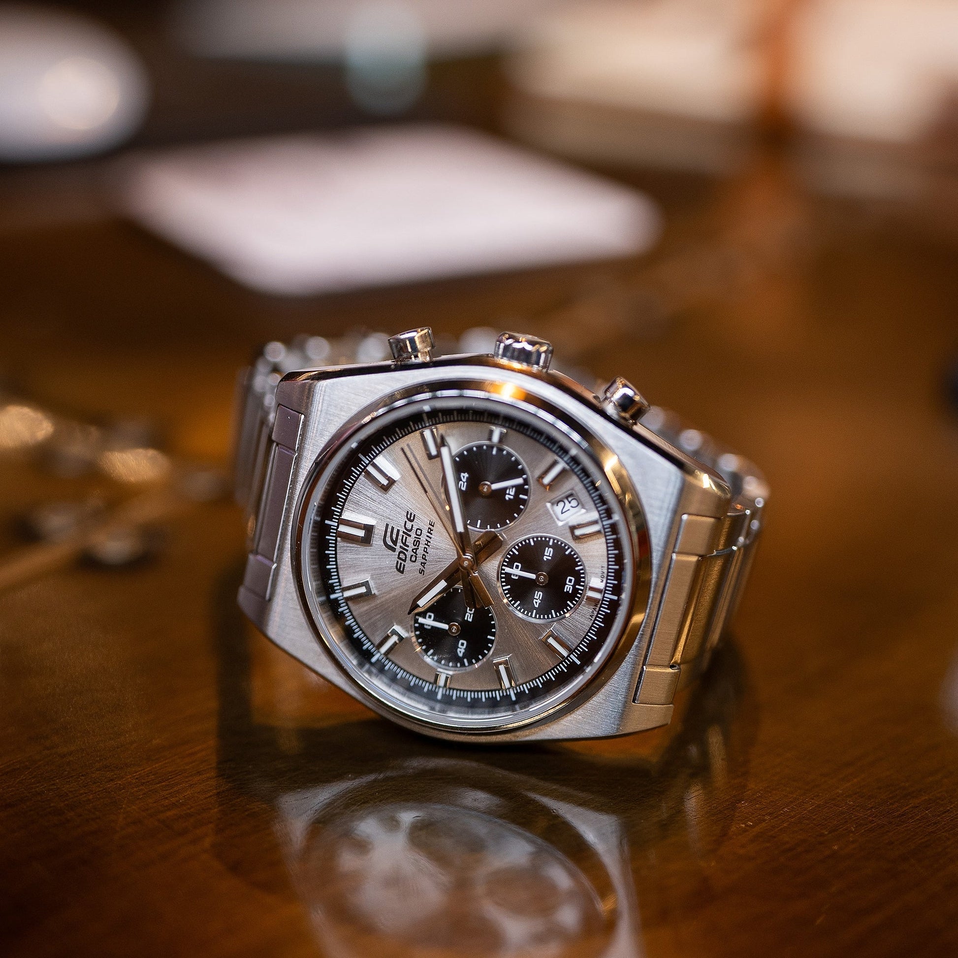 EFB-730D-7AVCF Reloj Edifice Sapphire de hombre pulsera de metal 47 mm cristal zafiro