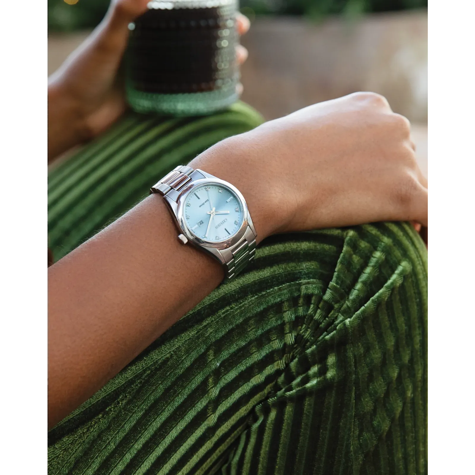 EW2700-54L Reloj Citizen Sport Luxury Eco-drive de mujer pulsera de metal 33mm