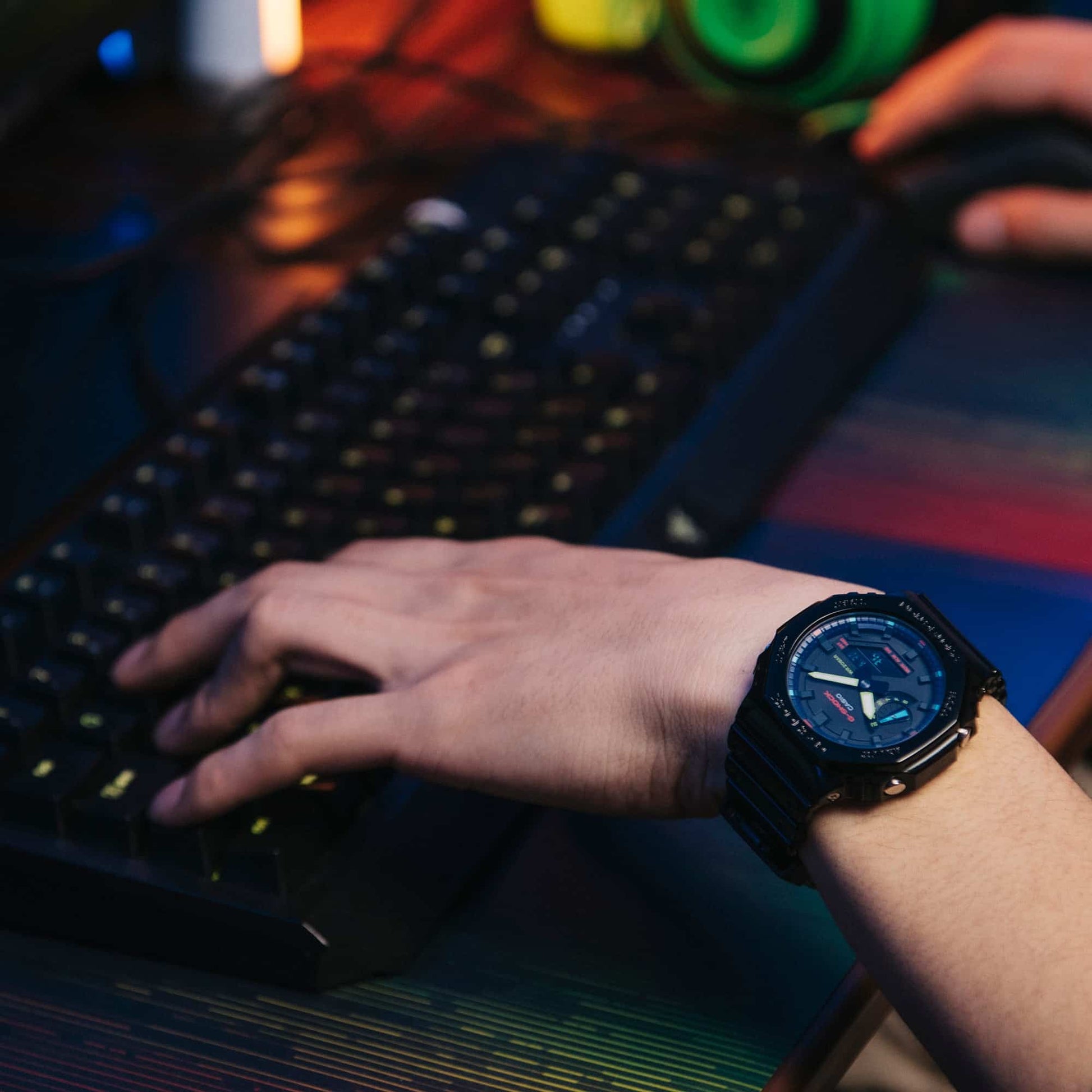 G-Shock para Hombre – GA-2100RGB-1A