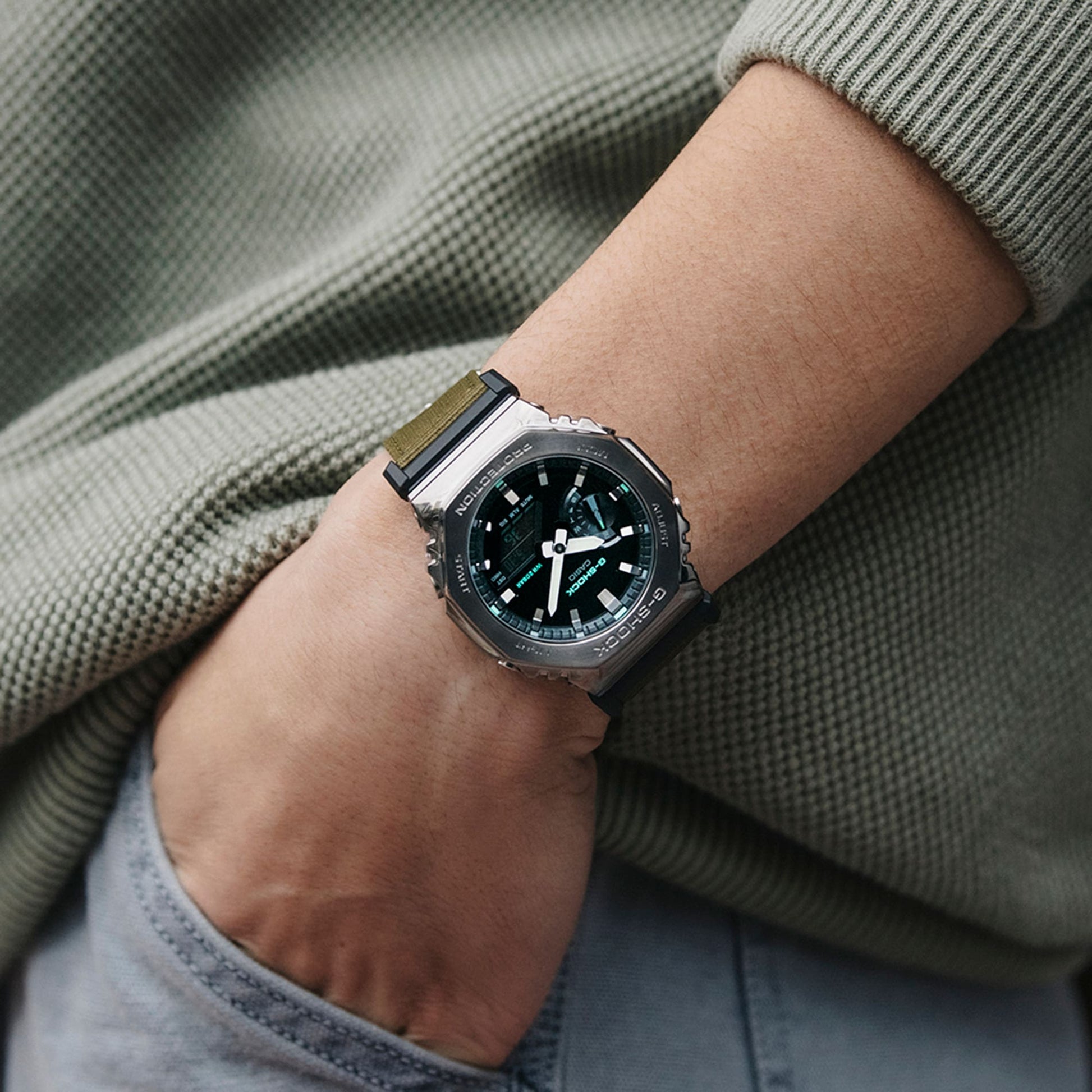 G-Shock G-Steel para Caballero Pulsera de Tela – GM-2100CB-3A