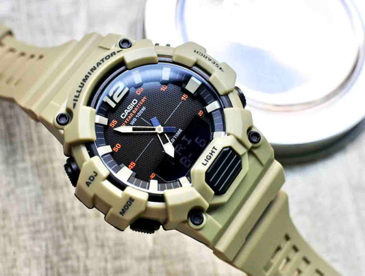 Casio para Hombre, Hora Mundial 10 Años de Batería, Illuminator – HDC-700-3A3V