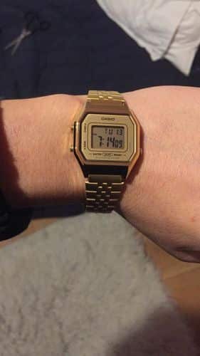 Casio para Mujer, Vintage Clásico Illuminator – LA-680WGA-9