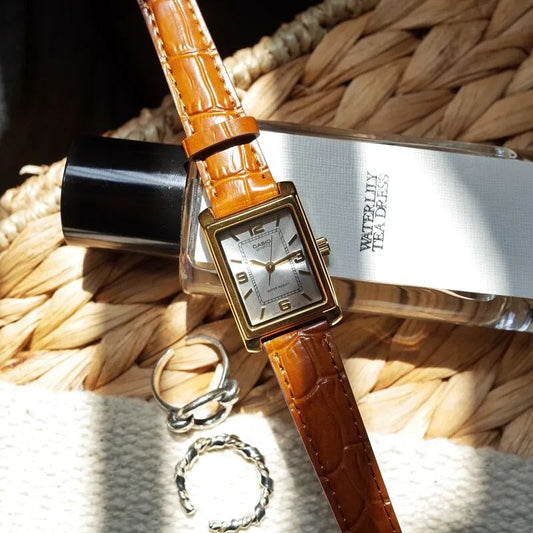 Casio de dama pulsera de piel – LTP-1234GLL-7A
