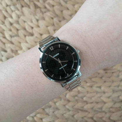 Casio de dama pulsera de metal – LTP-VT04D-1A