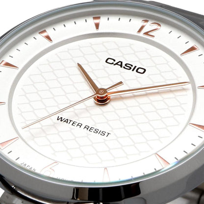 Casio de dama pulsera de metal – LTP-VT04D-7A