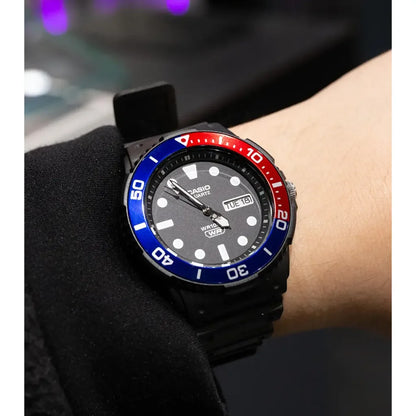 Casio de hombre pulsera de caucho – MRW-230H-1E2V