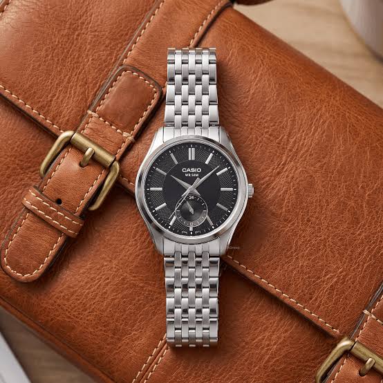 Casio de hombre correa de metal – MTP-B315D-1AV