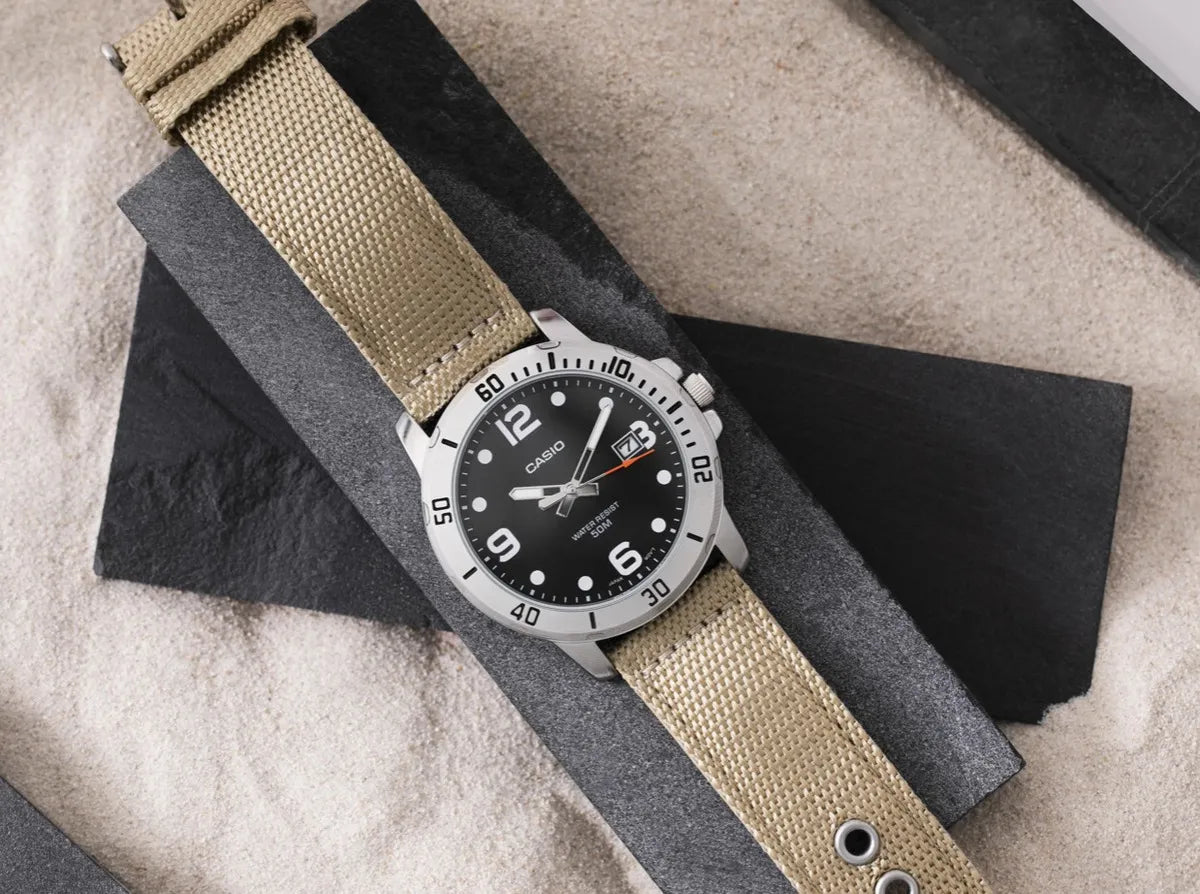 Casio de hombre correa de tela – MTP-VD01C-5BV