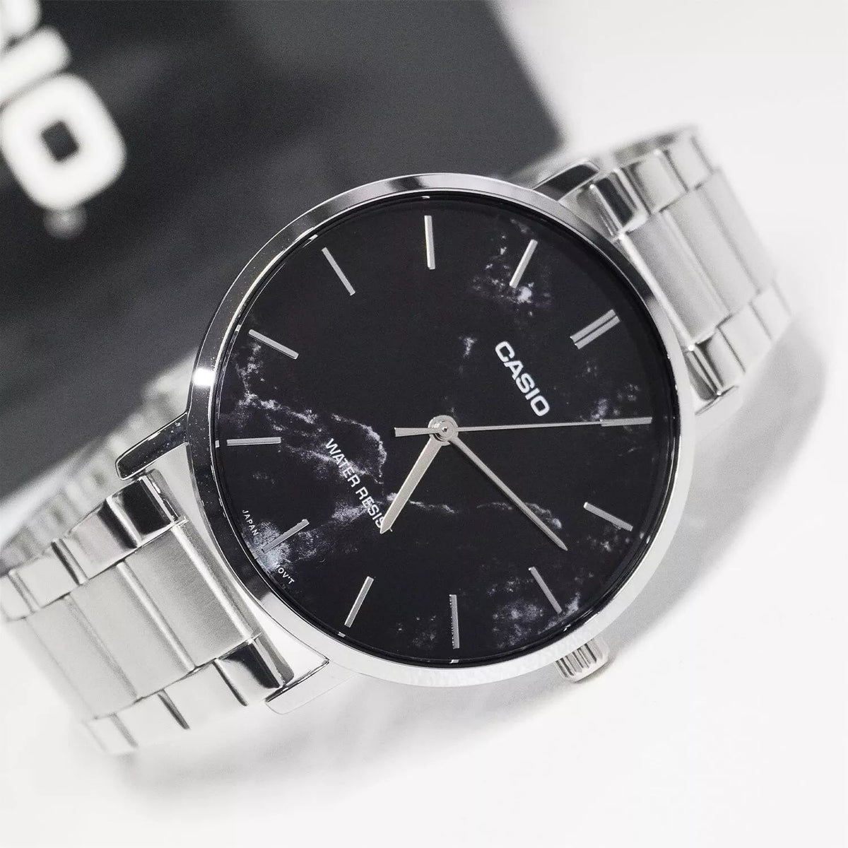 Casio para caballero pulsera de metal – MTP-VT01DM-1A