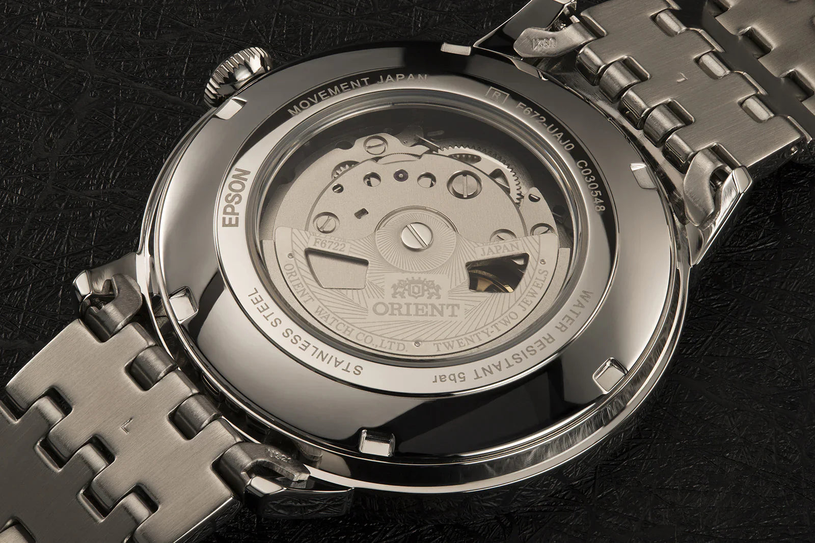 Orient Contemporary de hombre pulsera de metal – RA-AC0J02B