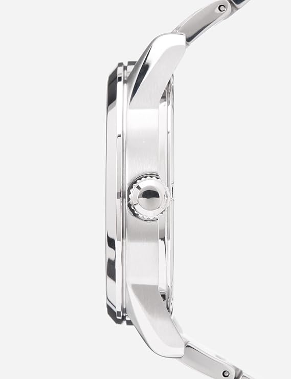 Seiko Solar de hombre pulsera de metal – SNE527P1