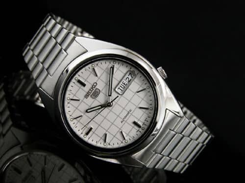 Serie 5 Seiko para Caballero Automático – SNXF05K1