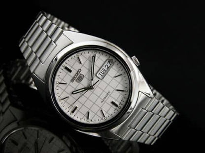 Serie 5 Seiko para Caballero Automático – SNXF05K1