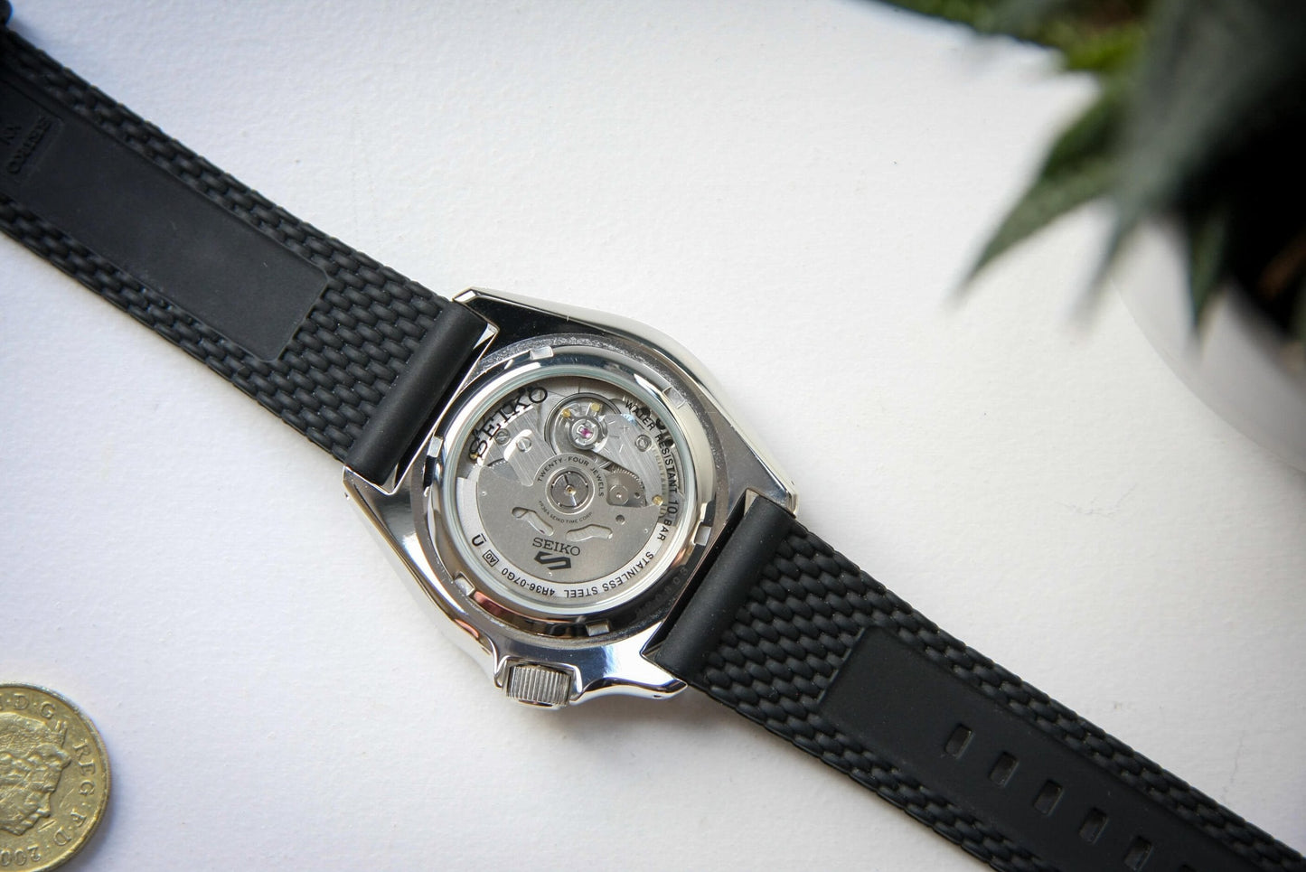 Seiko Serie 5 de caballero pulsera de caucho – SRPD73K2