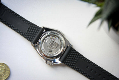 Seiko Serie 5 de caballero pulsera de caucho – SRPD73K2