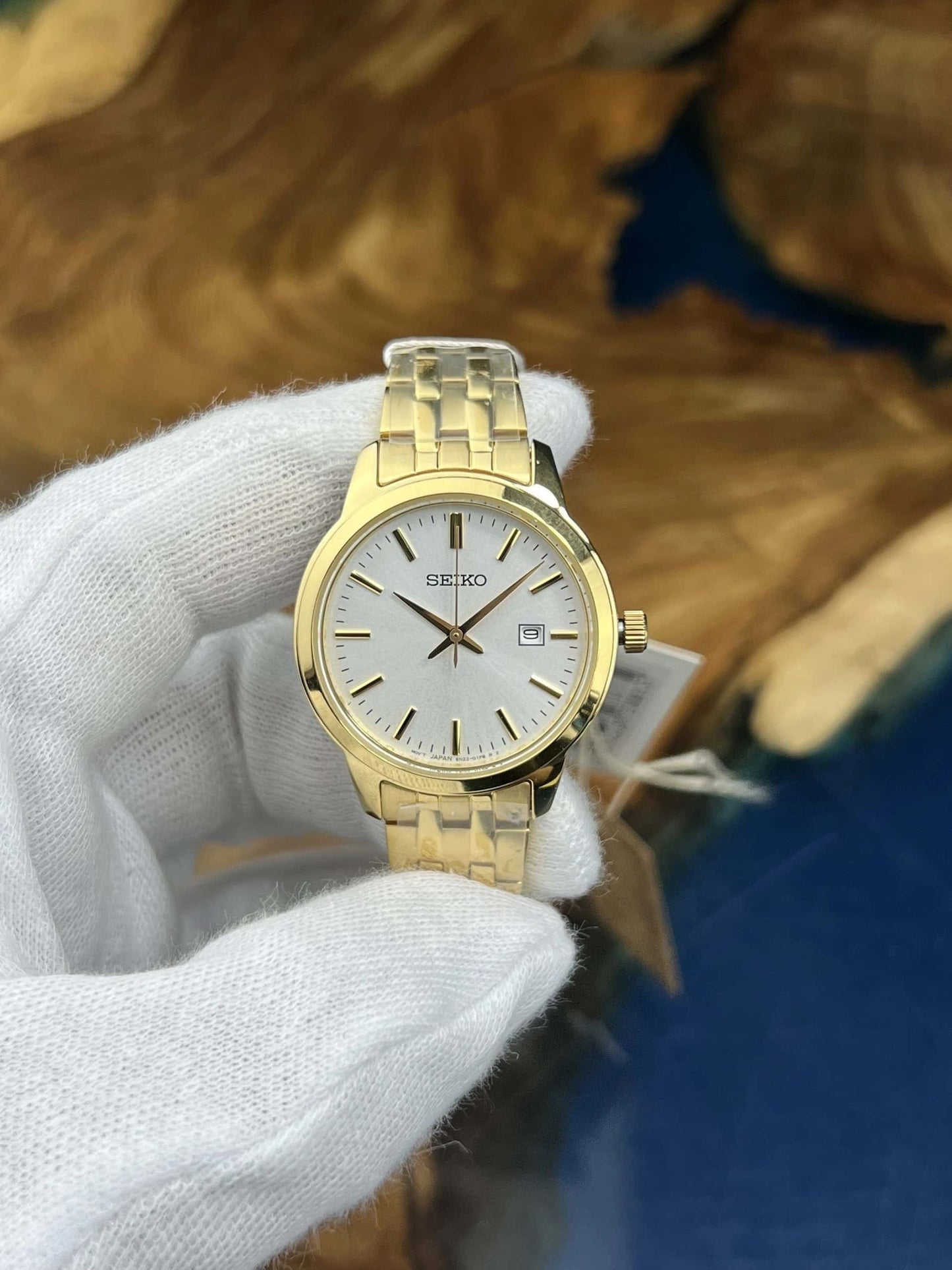 Seiko Neo Classic para Mujer con Correa de Metal – SUR412P1