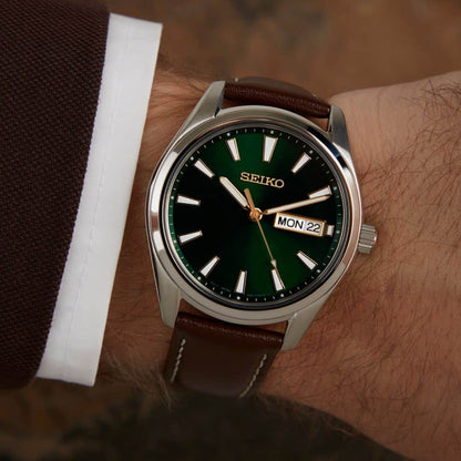 Seiko Neo Classic para Hombre con Correa de Cuero – SUR449P1