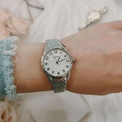 Seiko Neo Classic de dama pulsera de metal – SUR561P1