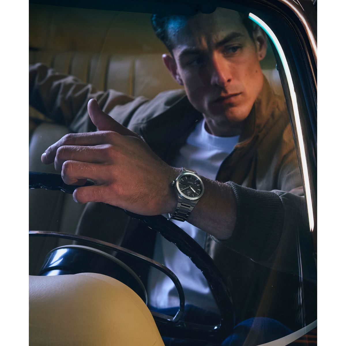 Timex Q de hombre correa de metal – TW2Y25000