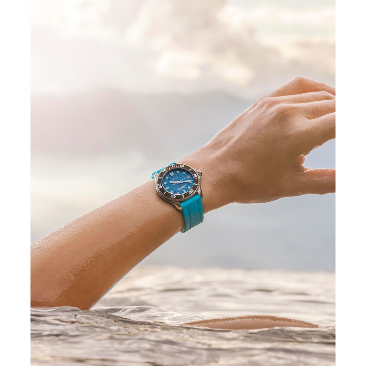 Timex Deepwater Meridian unisex pulsera de resina – TW2Y40400