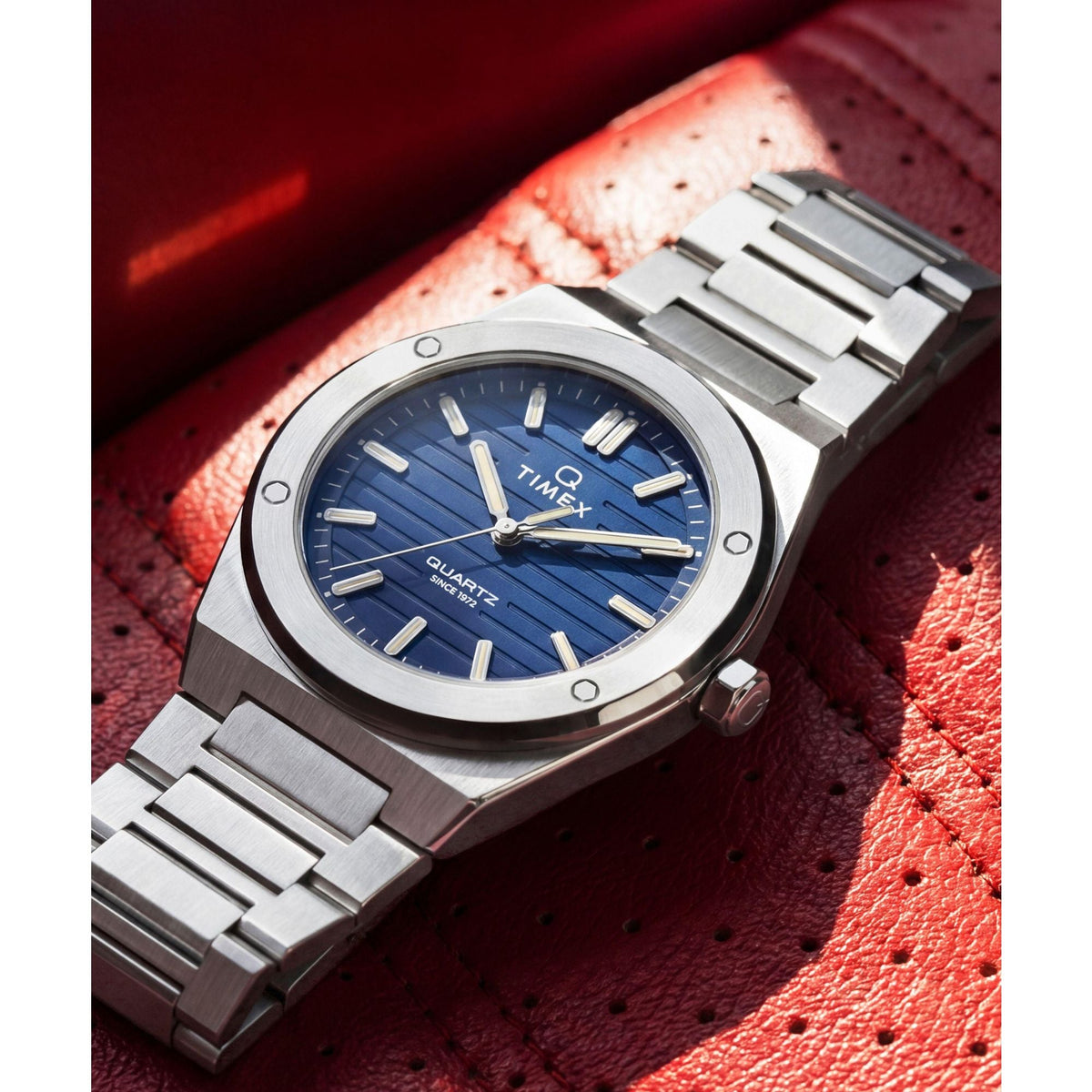 Timex Q Marbella de hombre correa de metal – TW2Y81400