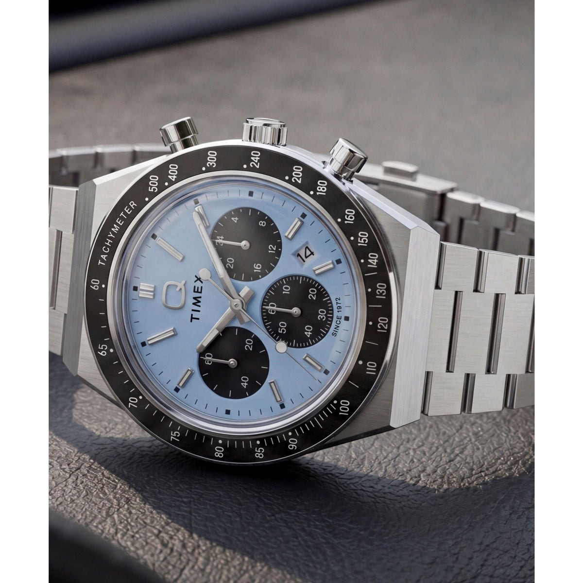 Timex Q de hombre correa de metal – TW2Y88600