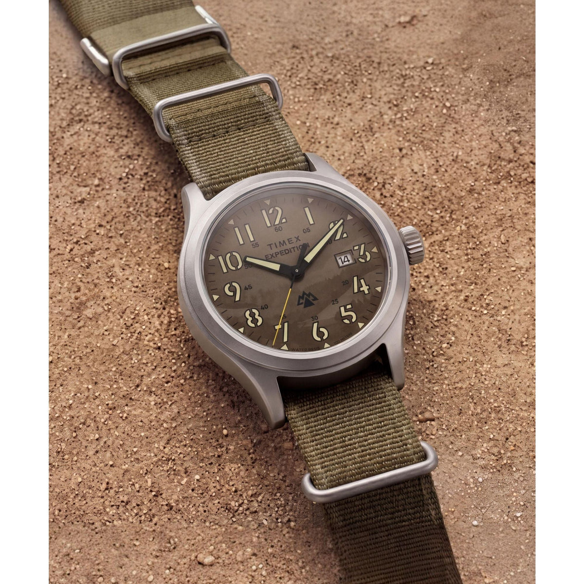 Timex Expedition Sierra de hombre banda de tela – TW2Y89400