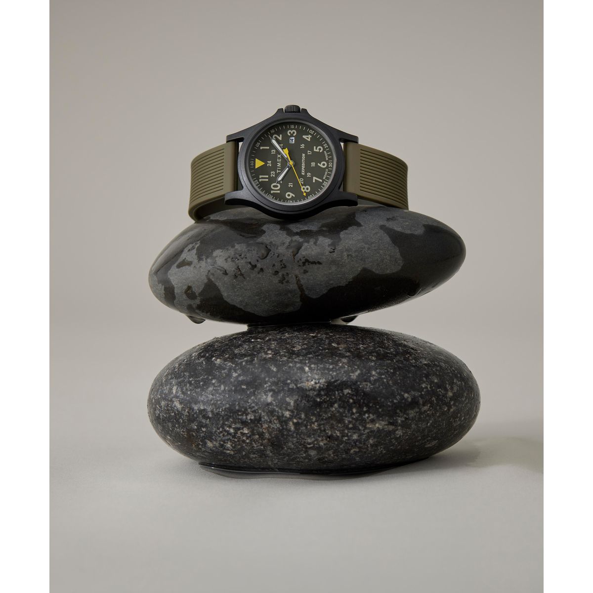 Timex Análogo para Caballero con Correa de Resina – TW4B30000
