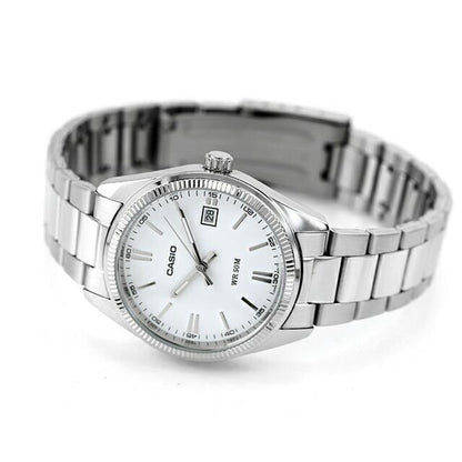 Casio de hombre correa de metal – UTP-1302PD-7AV
