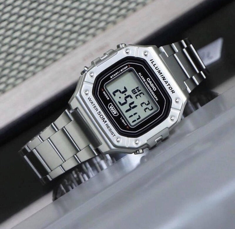 Casio para Caballero, Illuminator con Cronógrafo – W-218HD-1AV