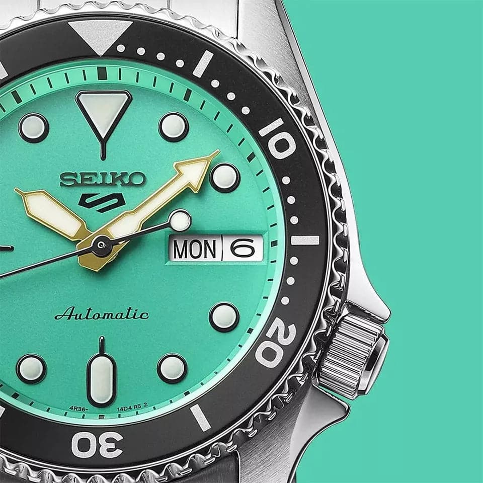 Seiko Serie 5 Análogo para Hombre con Pulsera de Metal – SRPK33K1