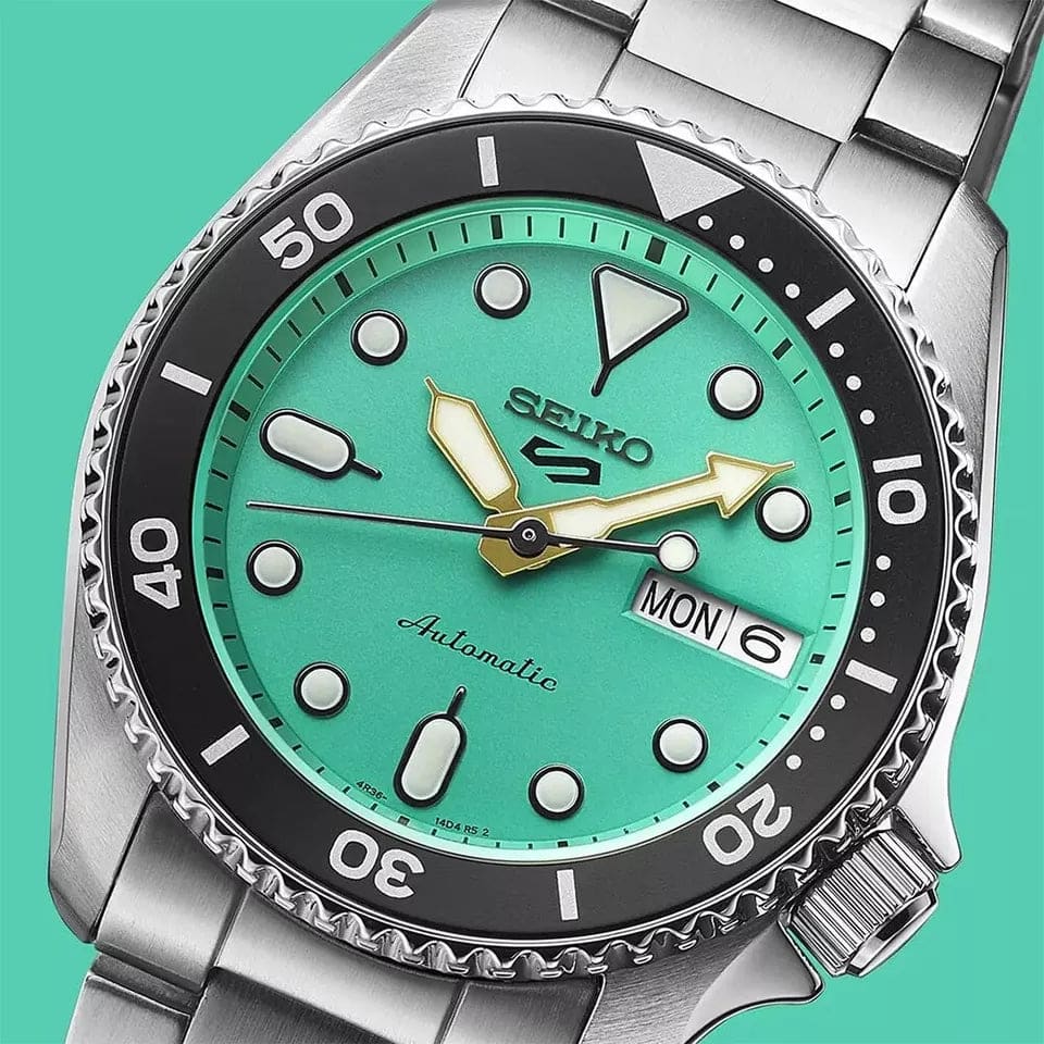 Seiko Serie 5 Análogo para Hombre con Pulsera de Metal – SRPK33K1