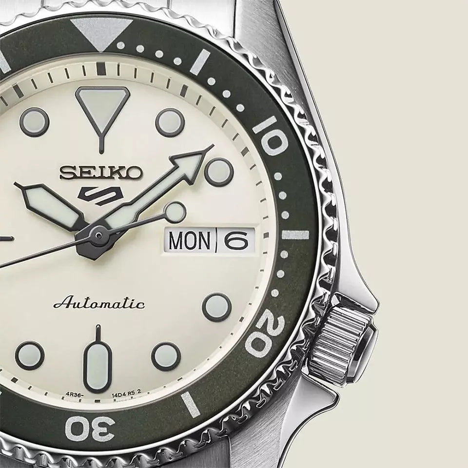 Seiko Serie 5 Análogo para Hombre con Brazalete de Metal – SRPK31K1
