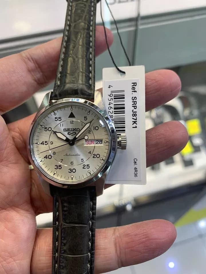 Seiko Serie 5 Análogo para Hombre con Correa de Cuero – SRPJ87K1