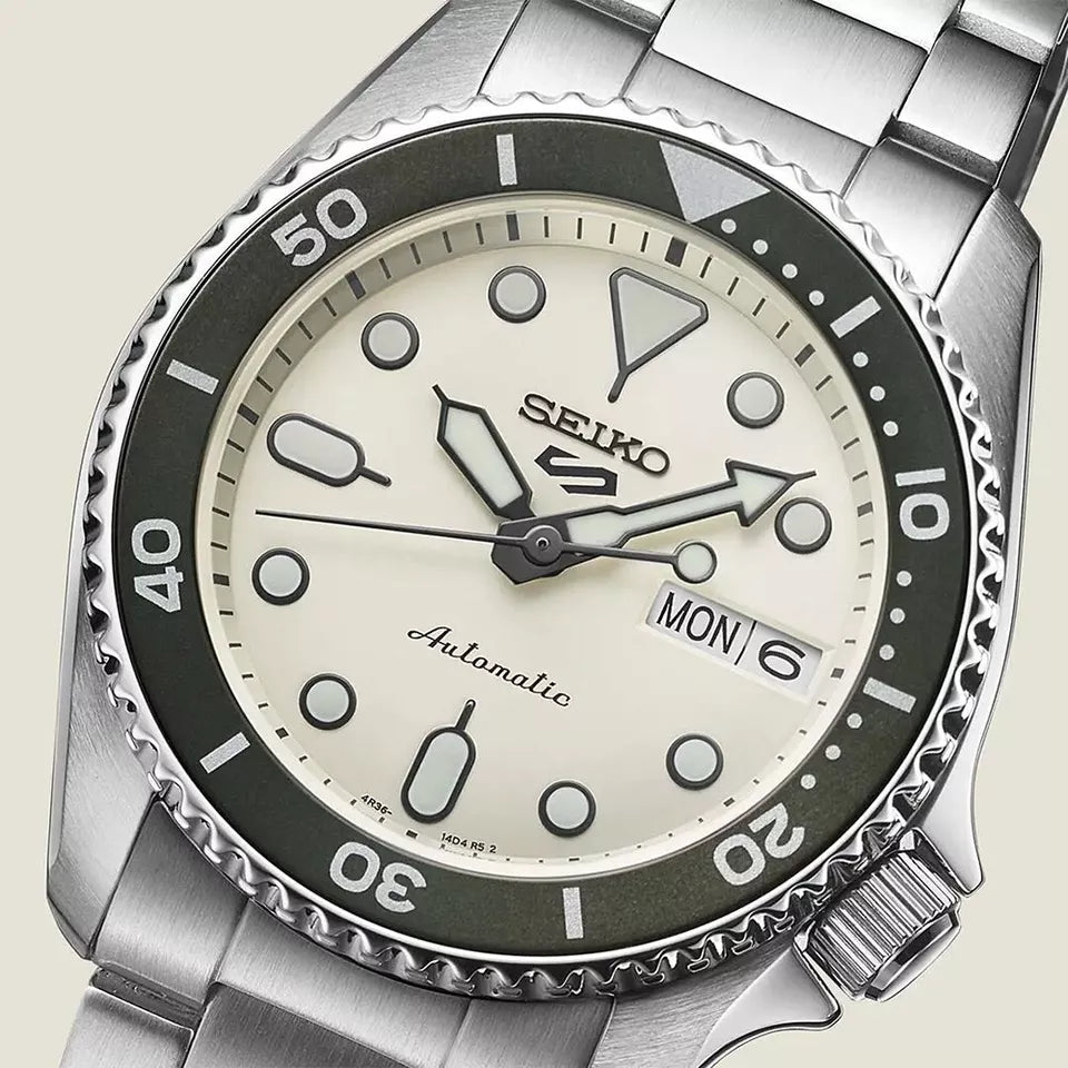 Seiko Serie 5 Análogo para Hombre con Brazalete de Metal – SRPK31K1